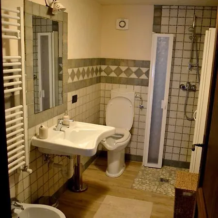 La Maison De Toyen * Nus